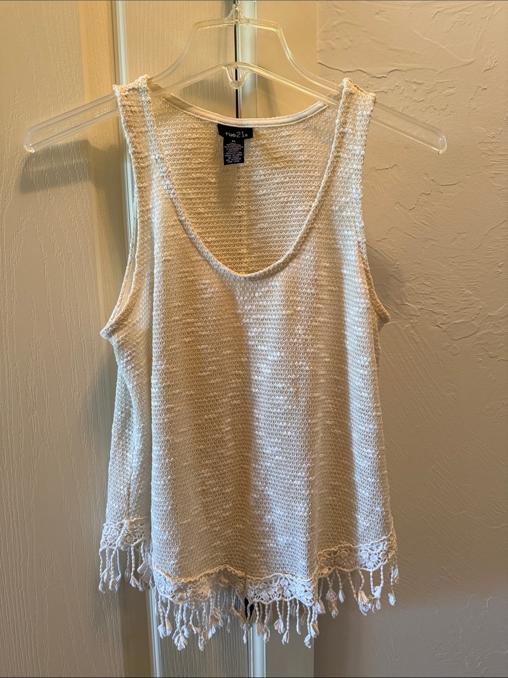 Rue21 Cream Crochet-Hem Tank Top
